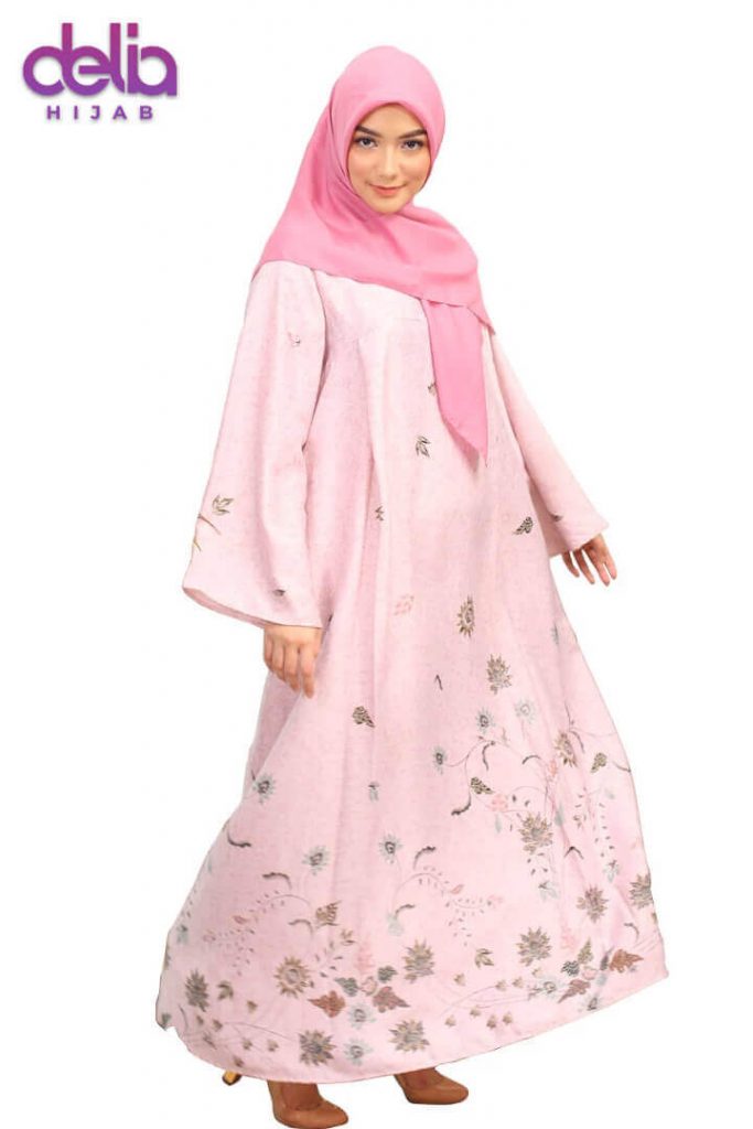 Baju Batik - Gamis Batik - Elzatta x Citra Kirana – Tampilan Inspirasi Muslimah Nusantara