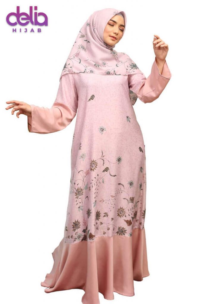 Baju Batik - Gamis Batik - Elzatta x Citra Kirana – Tampilan Inspirasi Muslimah Nusantara