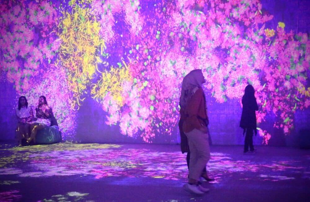 Delia Hijab – Baju Muslim Casual - Wisata Kekinian, Milenial Glow Garden - 2