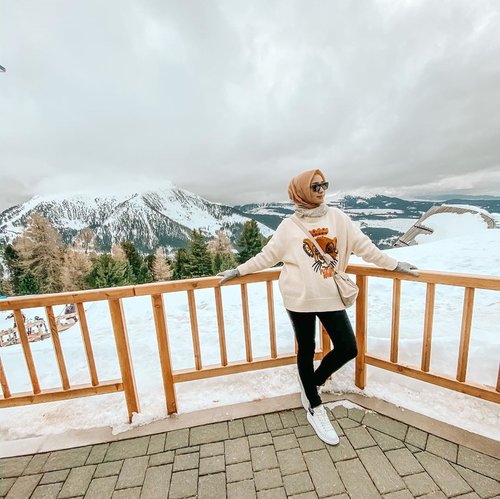 4 Delia Hijab Sukabumi – Baju Gamis Modern – Baju Gamis Murah dan Cantik – Hijab Simpel – Hijab Casual Style – Casual Hijab Style – Hijab OOTD Casual ala Citra Kirana