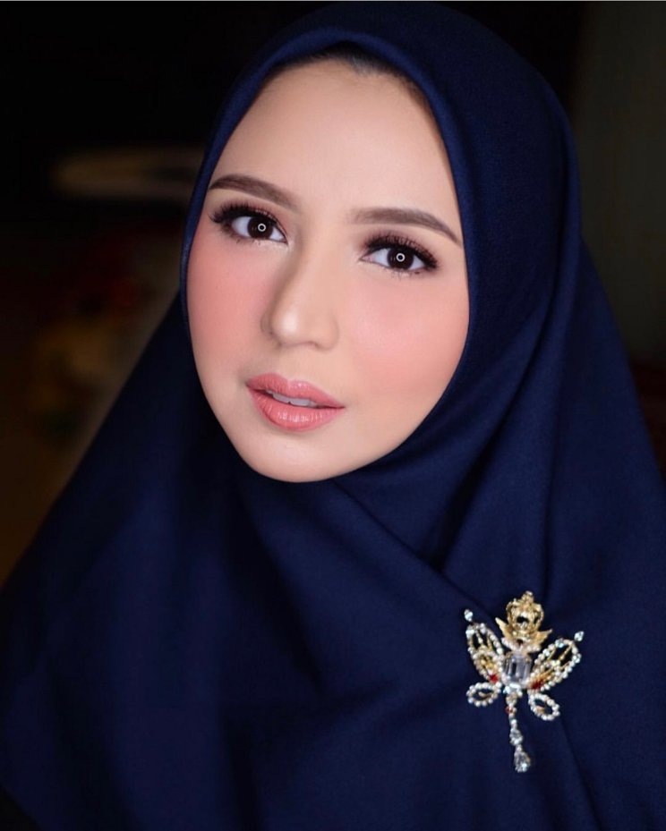 Delia Hijab – Baju Muslim Casual – Hijab Sukabumi – Hijab untuk Pipi Tembem Modis dan Kekinian – 1