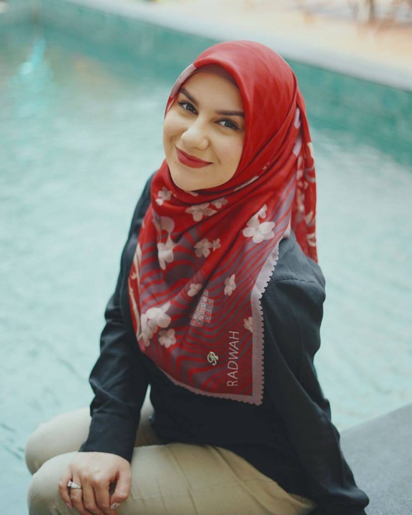 Delia Hijab – Baju Muslim Casual – Hijab Sukabumi - Artis yang Berhijab di 2019 - Irish Bella