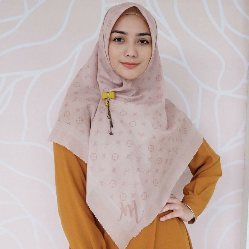 Delia Hijab Cianjur – Baju Muslim Sukabumi – Foto Citra Kirana Berhijab