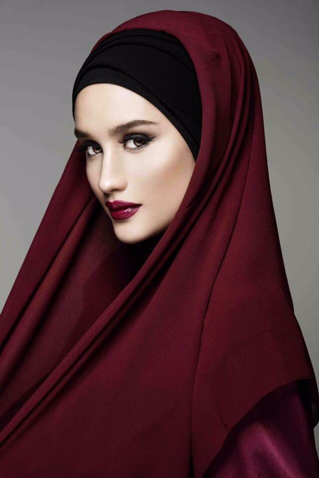 Cinta Laura Agama - Cinta Laura Bio