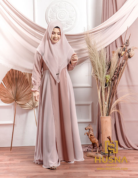 Delia Hijab Sukabumi – Husna Ramadhan – Baju Gamis Brokat Terbaru – Baju Gamis Pesta Mewah – Baju Gamis Terbaru Lebaran 2020 – Baju Gamis Modern