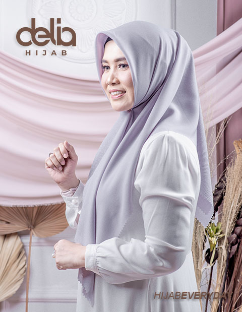 Deskha Athira - Jilbab Segiempat Terbaru - Delia Hijab